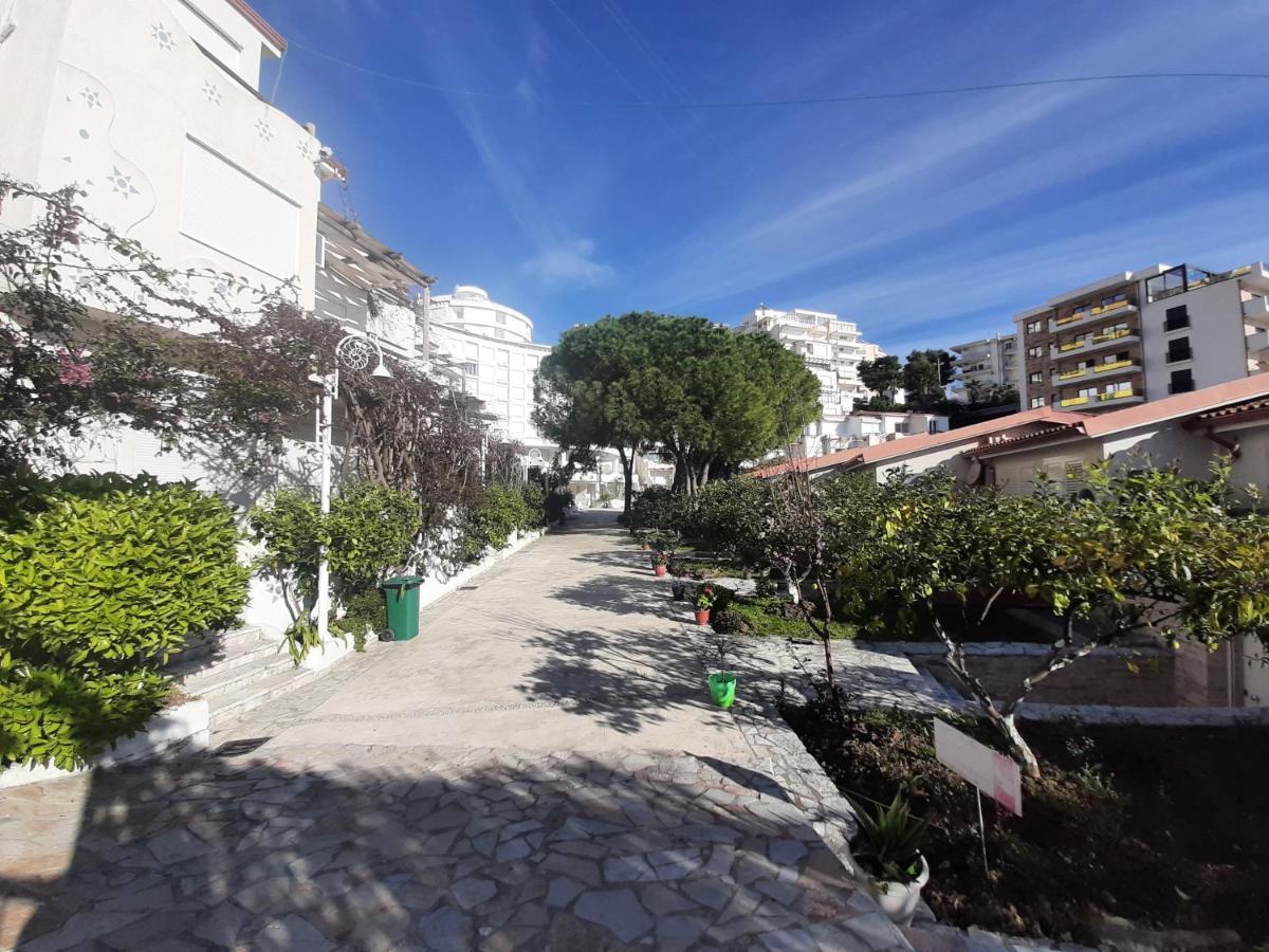 Kela Apartments Sarandë Exteriér fotografie